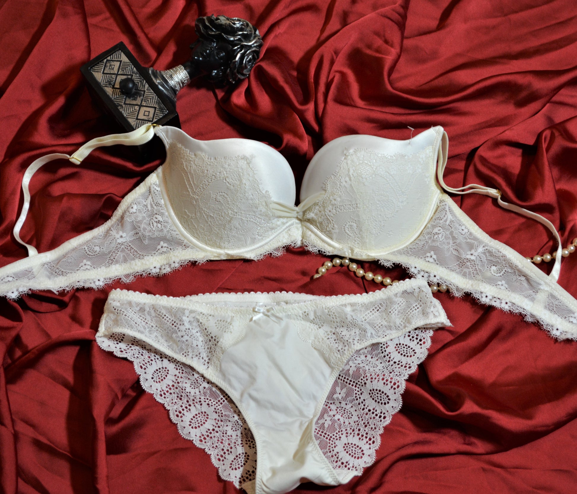 Women Sexy Silk And Lace Bra Set – Comfy Nights