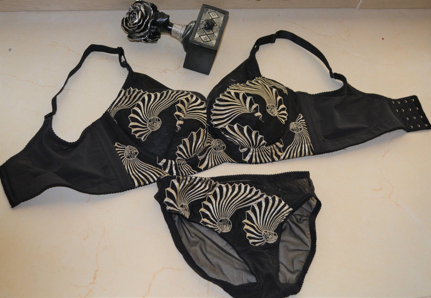Full Embroidery Non Wired Bra Set